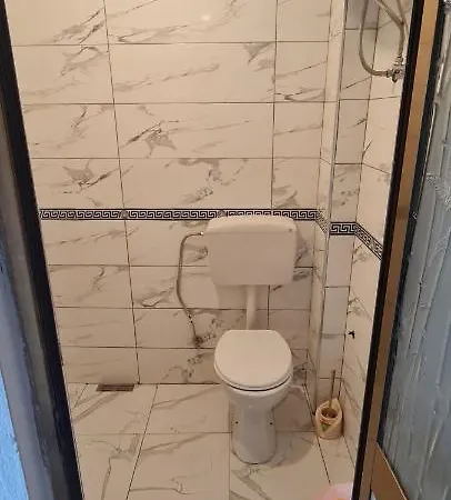 Apartment Economy 2 *